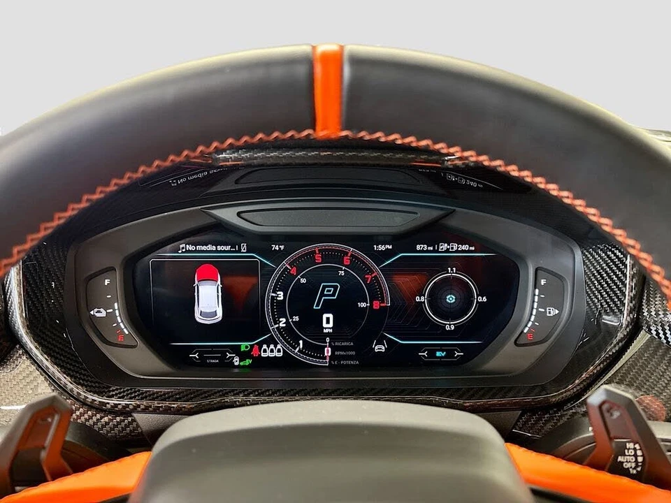 2025 Lamborghini Urus SE - Image 10 of 31