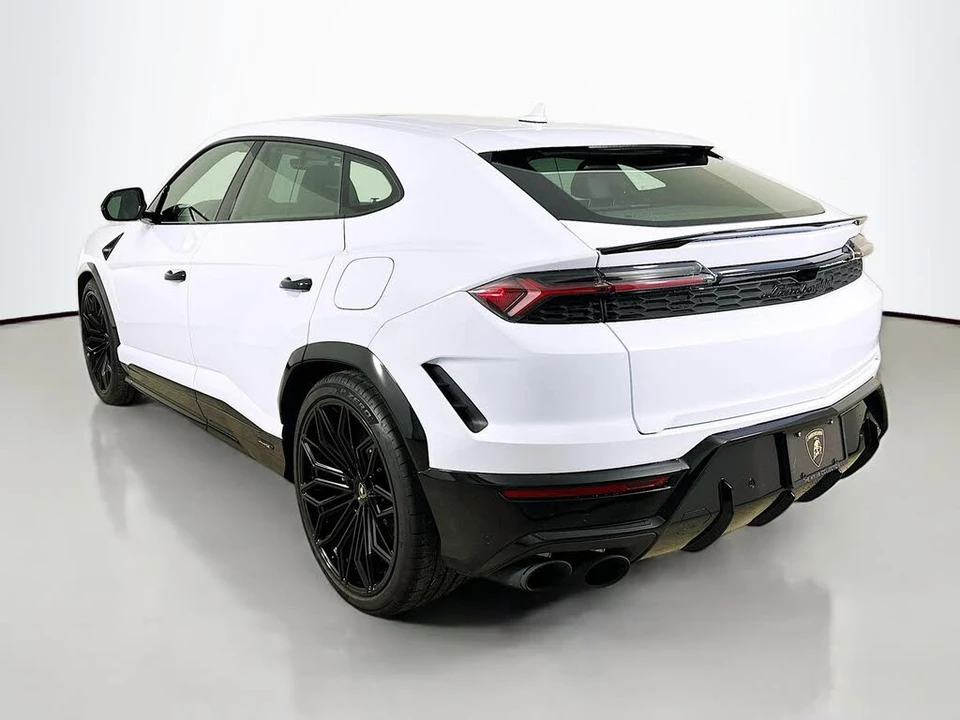 2025 Lamborghini Urus SE - Image 7 of 31