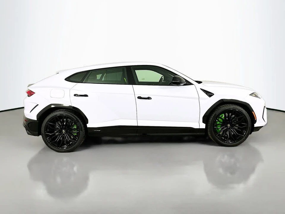 2025 Lamborghini Urus SE - Image 4 of 31