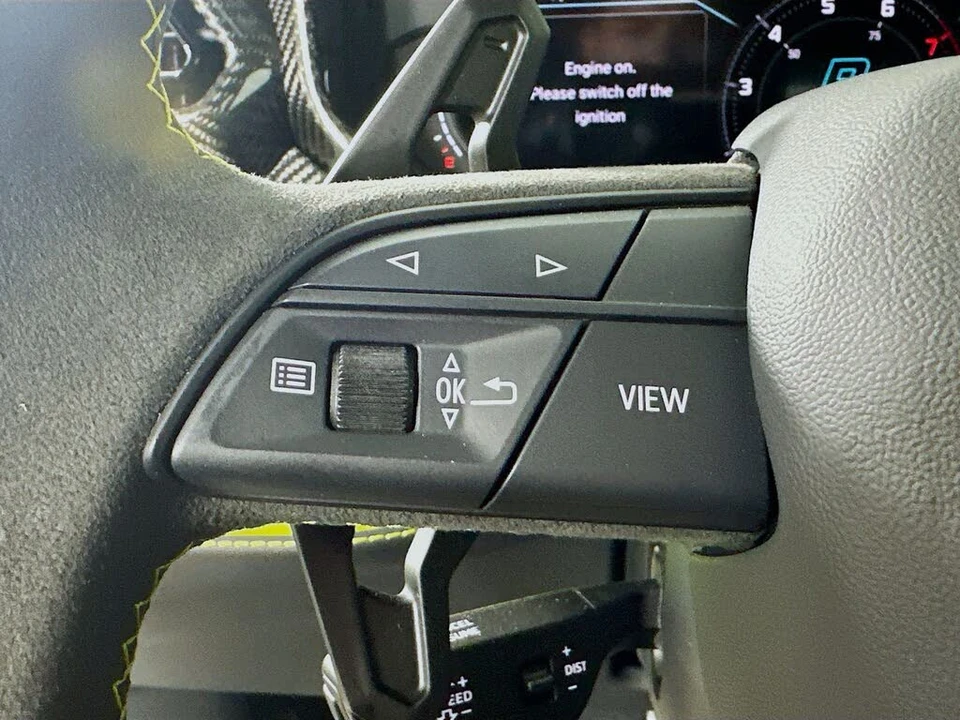 2025 Lamborghini Urus SE - Image 19 of 31