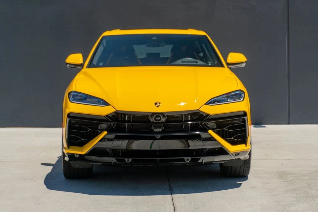 2025 Lamborghini Urus SE - Image 5 of 31