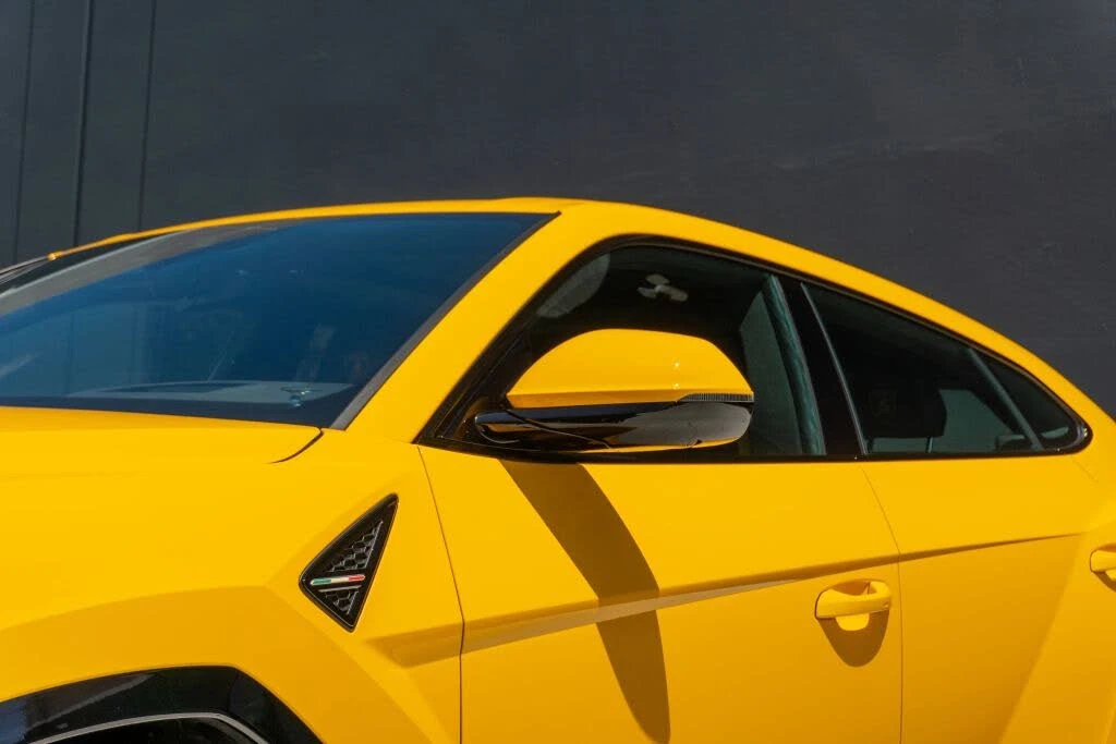 2025 Lamborghini Urus SE - Image 31 of 31