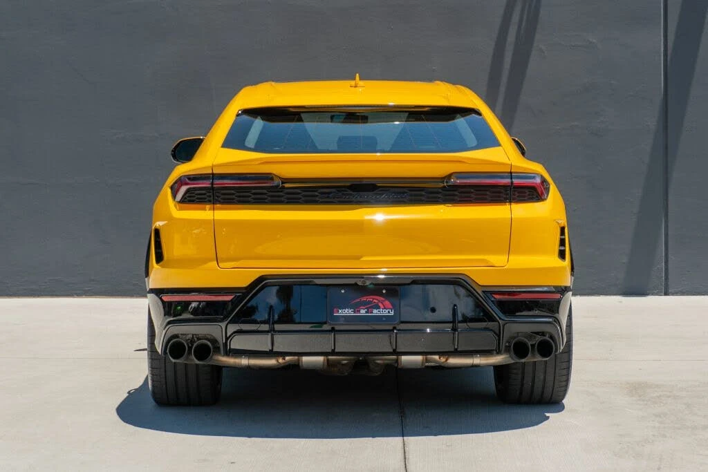 2025 Lamborghini Urus SE - Image 9 of 31