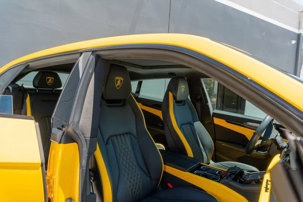 2025 Lamborghini Urus SE - Image 13 of 31
