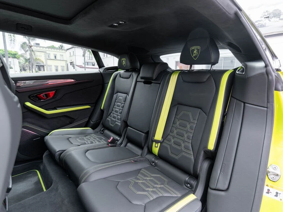 2025 Lamborghini Urus SE - Image 6 of 31