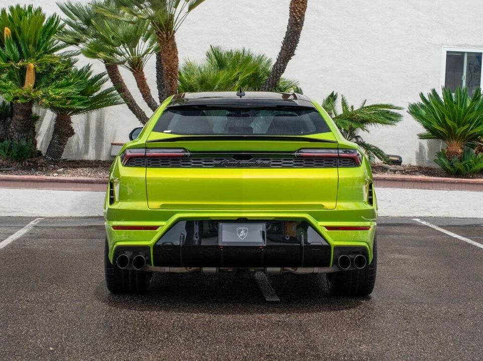 2025 Lamborghini Urus SE - Image 4 of 31
