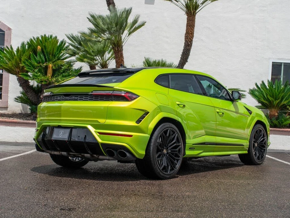 2025 Lamborghini Urus SE - Image 3 of 31