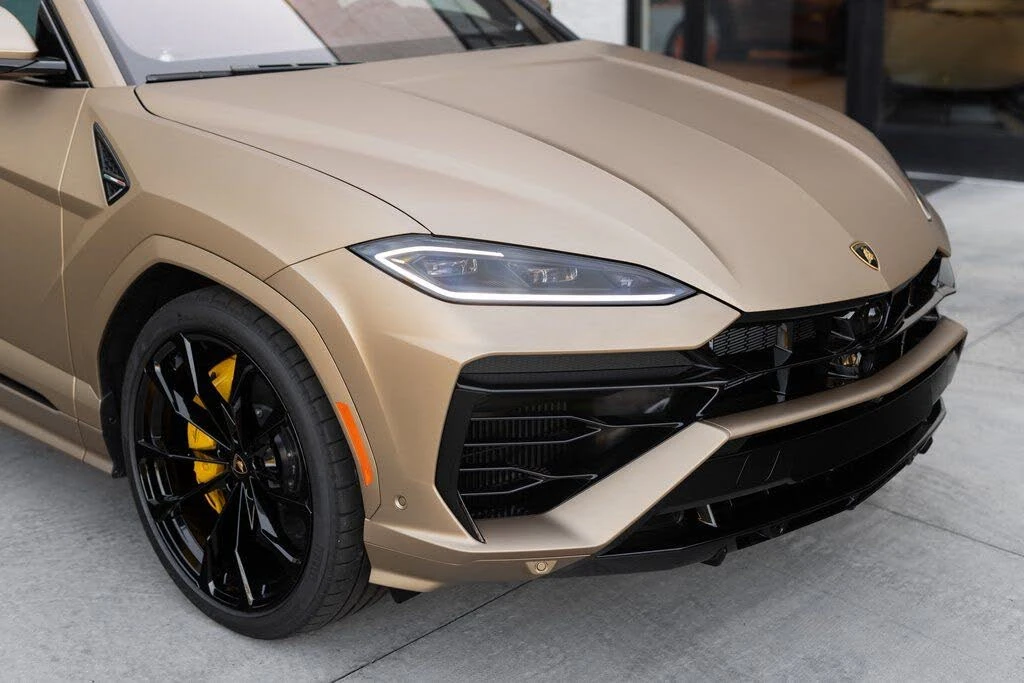 2025 Lamborghini Urus SE - Image 3 of 30