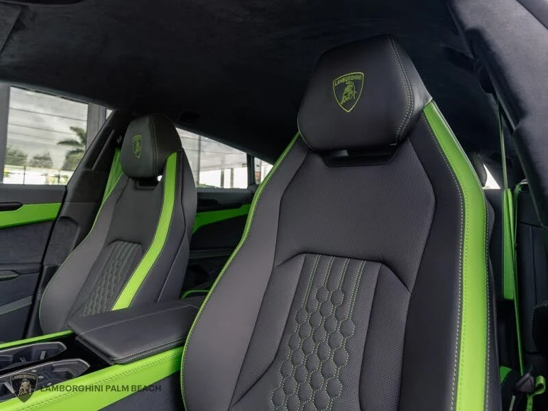 2025 Lamborghini Urus SE - Image 16 of 25