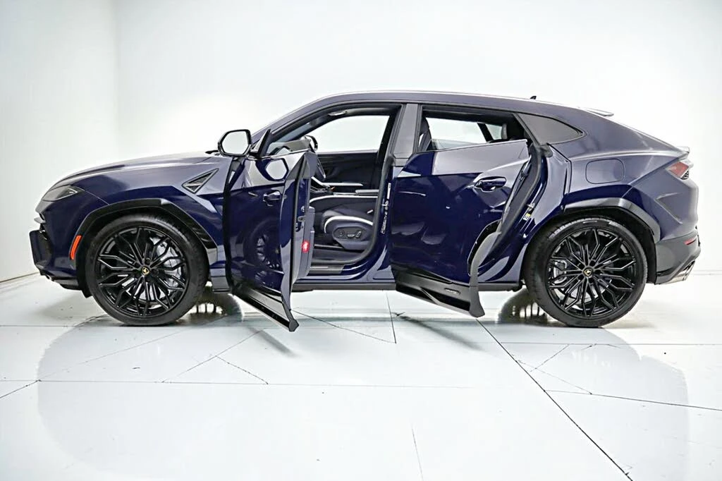 2025 Lamborghini Urus SE - Image 4 of 31