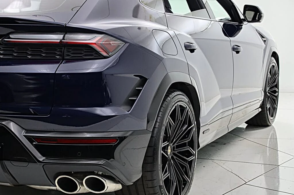 2025 Lamborghini Urus SE - Image 18 of 31