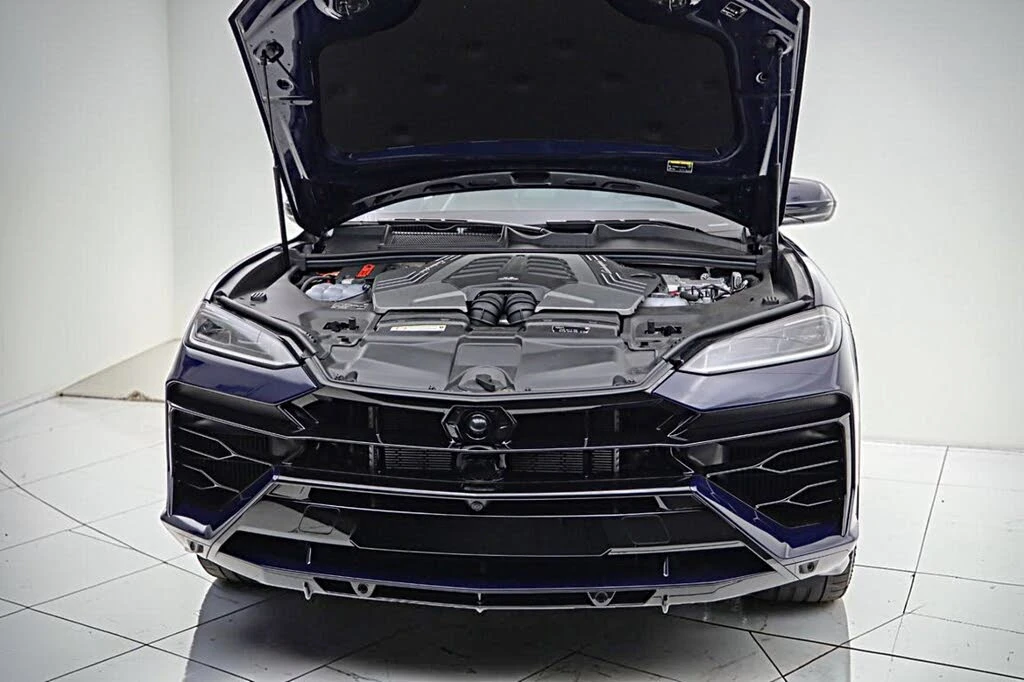 2025 Lamborghini Urus SE - Image 27 of 31