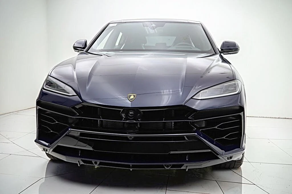 2025 Lamborghini Urus SE - Image 26 of 31
