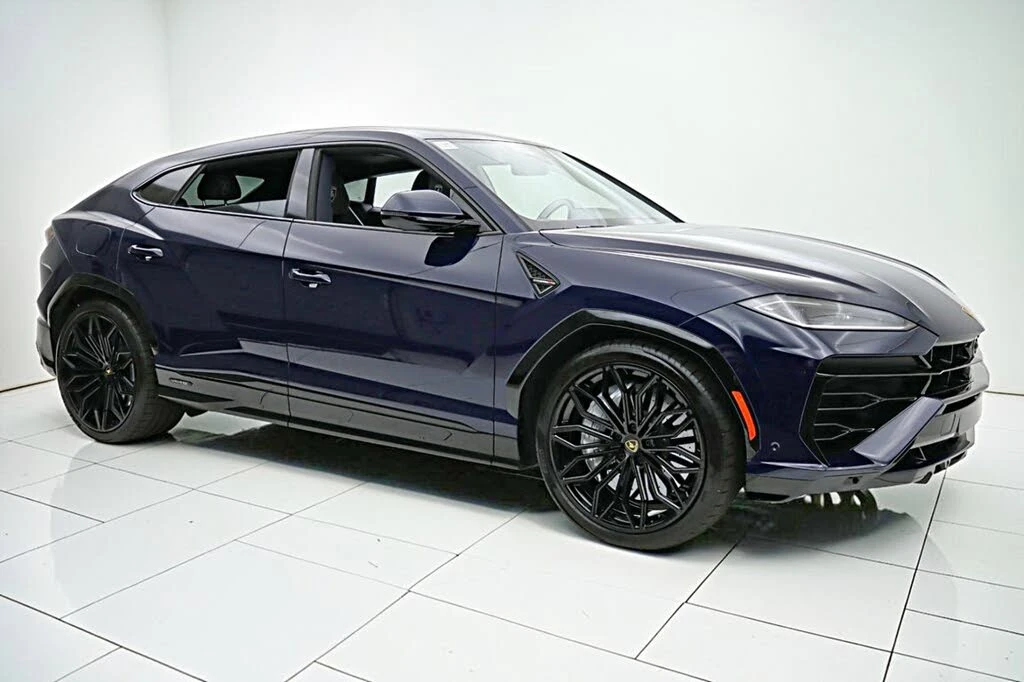 2025 Lamborghini Urus SE - Image 25 of 31