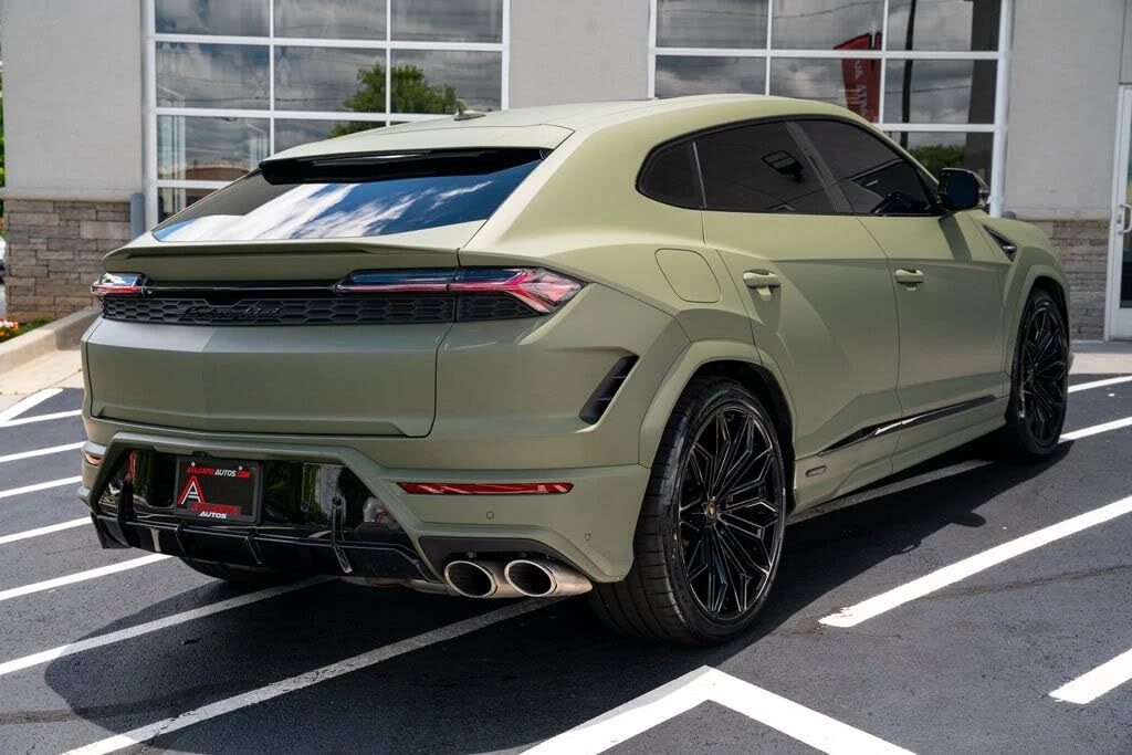 2025 Lamborghini Urus SE - Image 14 of 31