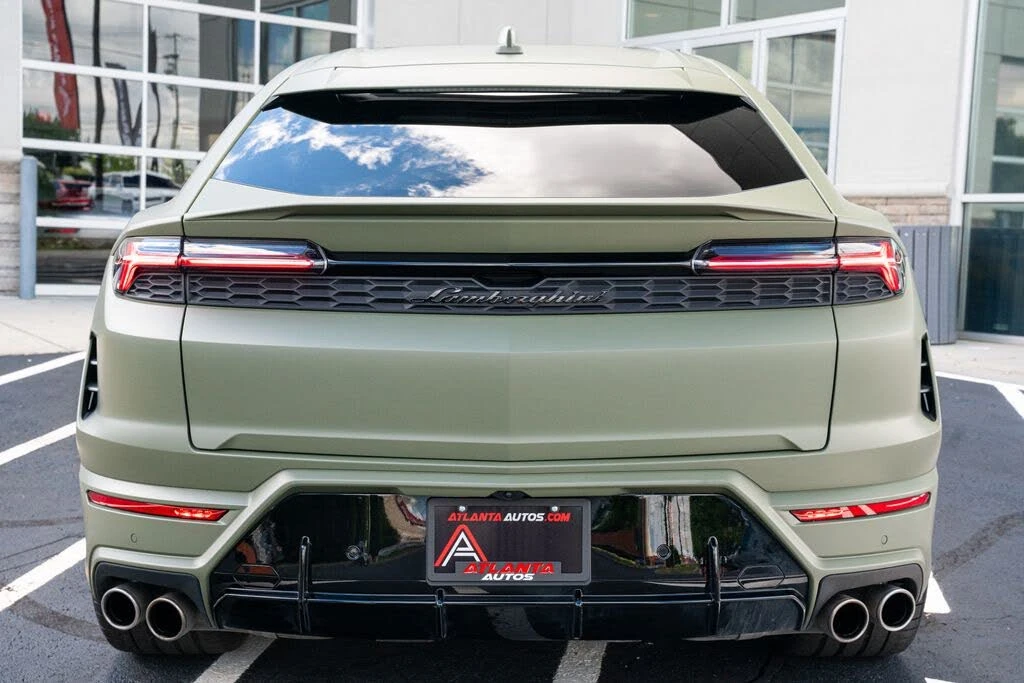 2025 Lamborghini Urus SE - Image 17 of 31