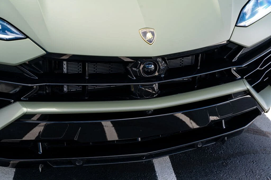 2025 Lamborghini Urus SE - Image 6 of 31