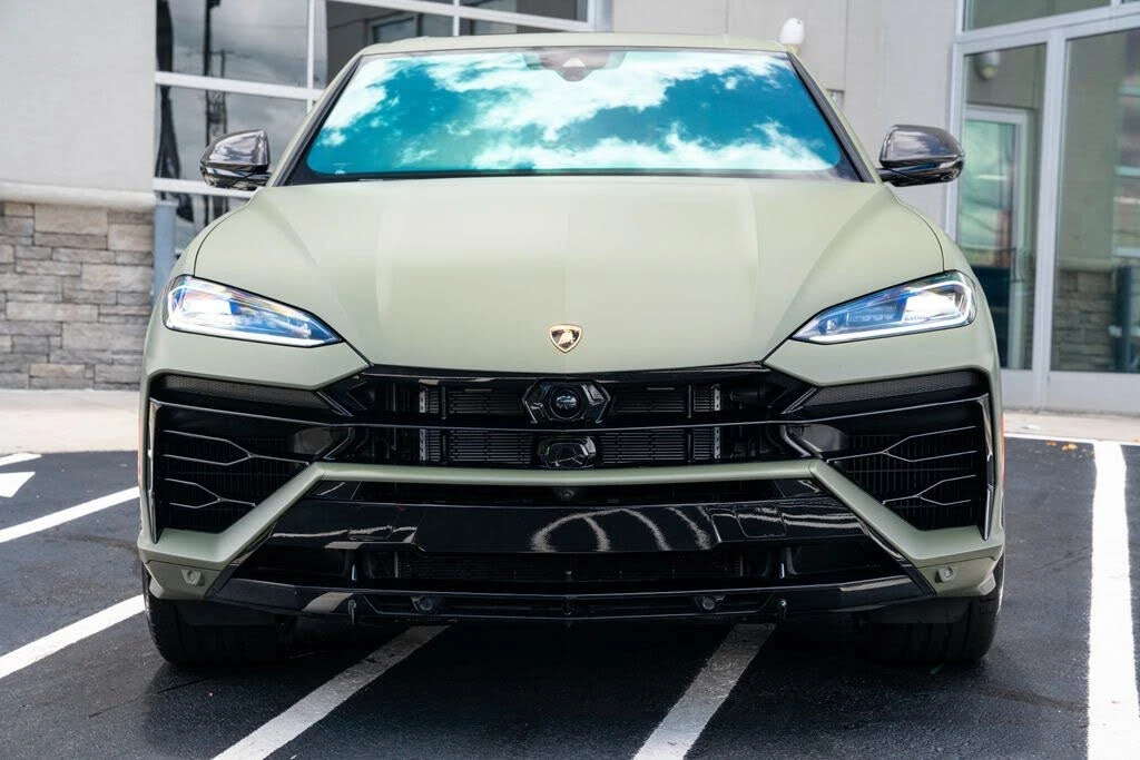 2025 Lamborghini Urus SE - Image 4 of 31