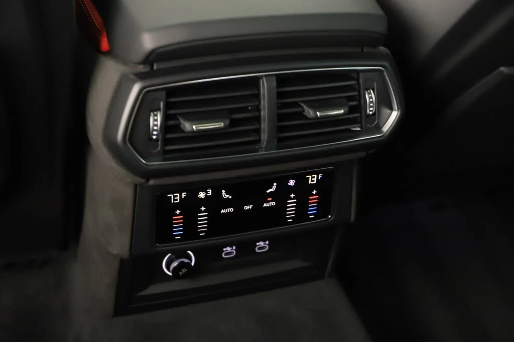2025 Lamborghini Urus SE - Image 21 of 31