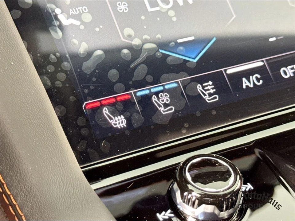 2025 Lamborghini Urus SE - Image 27 of 31
