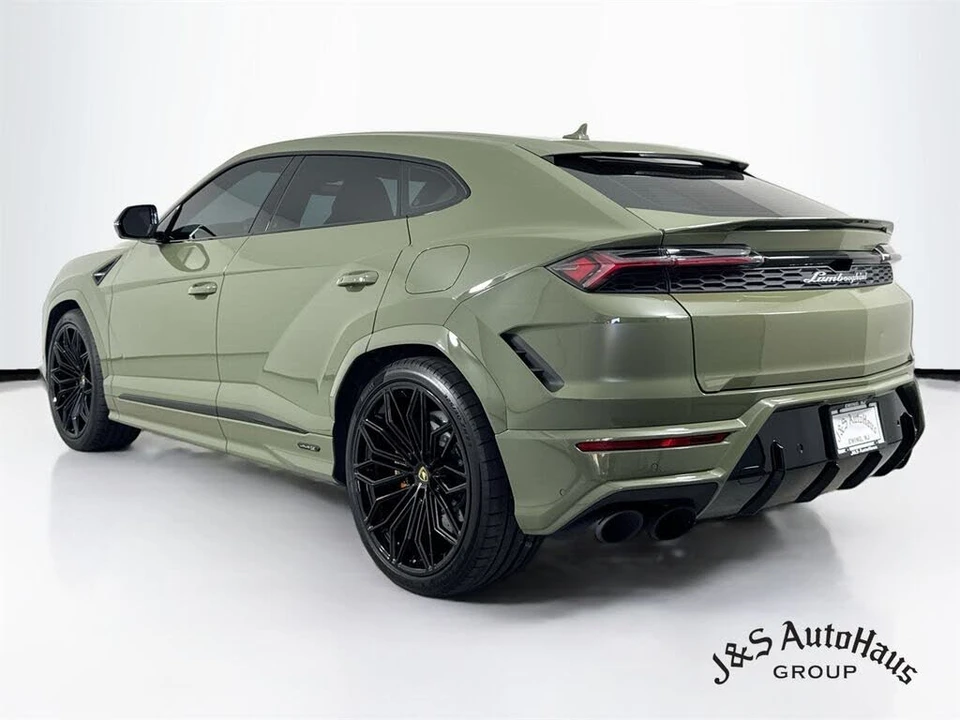 2025 Lamborghini Urus SE - Image 5 of 31