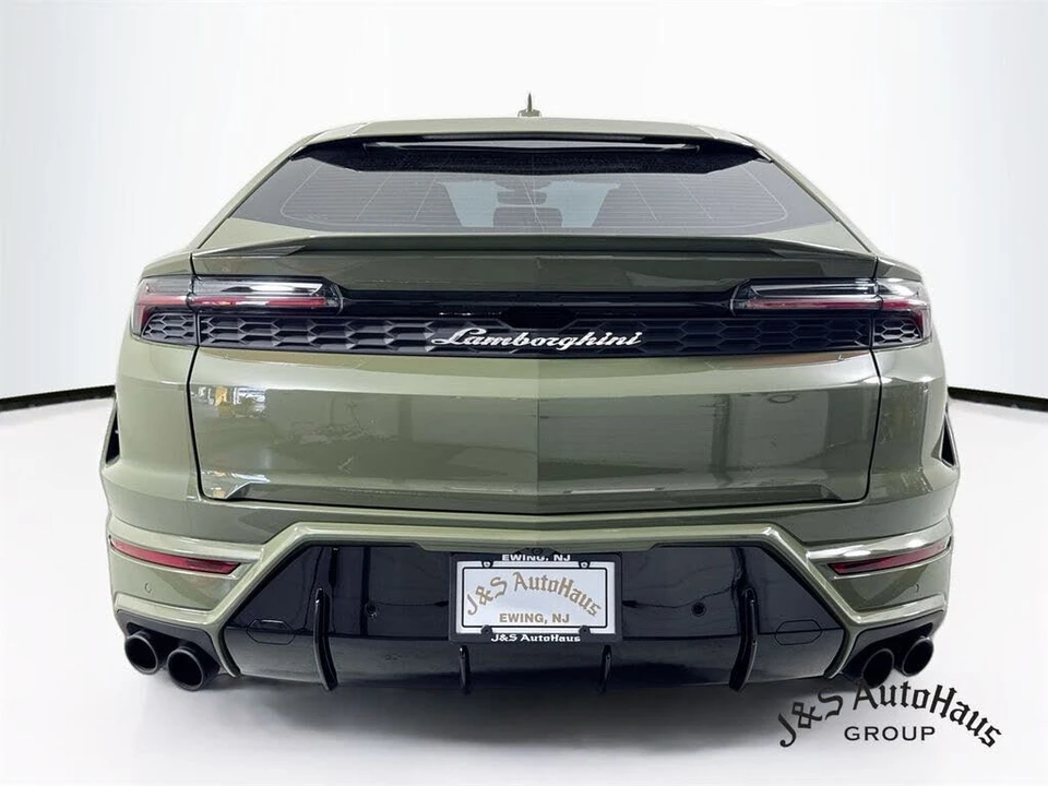 2025 Lamborghini Urus SE - Image 6 of 31