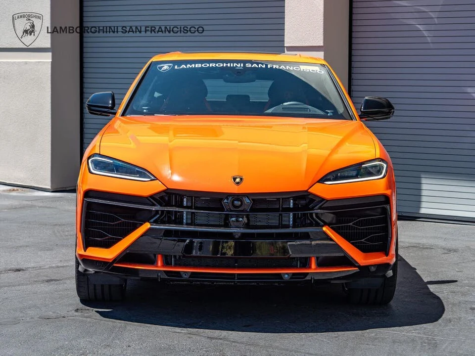 2025 Lamborghini Urus SE - Image 3 of 31