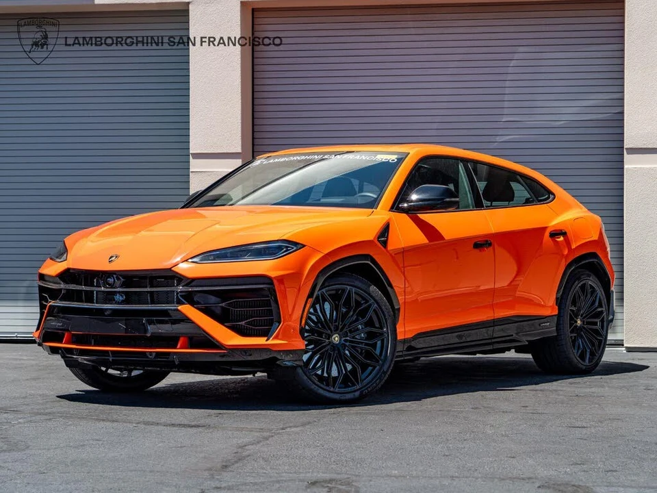 2025 Lamborghini Urus SE - Image 4 of 31