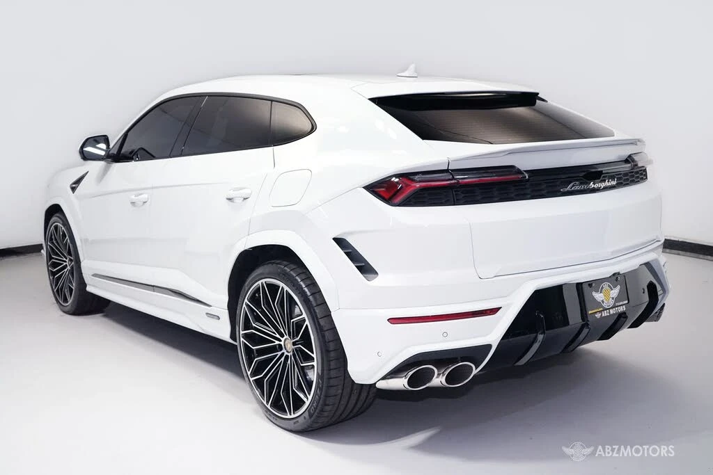 2025 Lamborghini Urus SE - Image 7 of 31