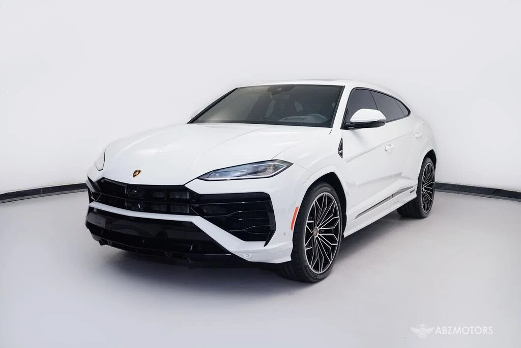 2025 Lamborghini Urus SE - Image 2 of 31