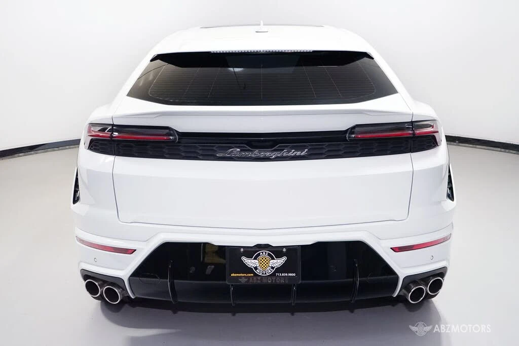 2025 Lamborghini Urus SE - Image 8 of 31