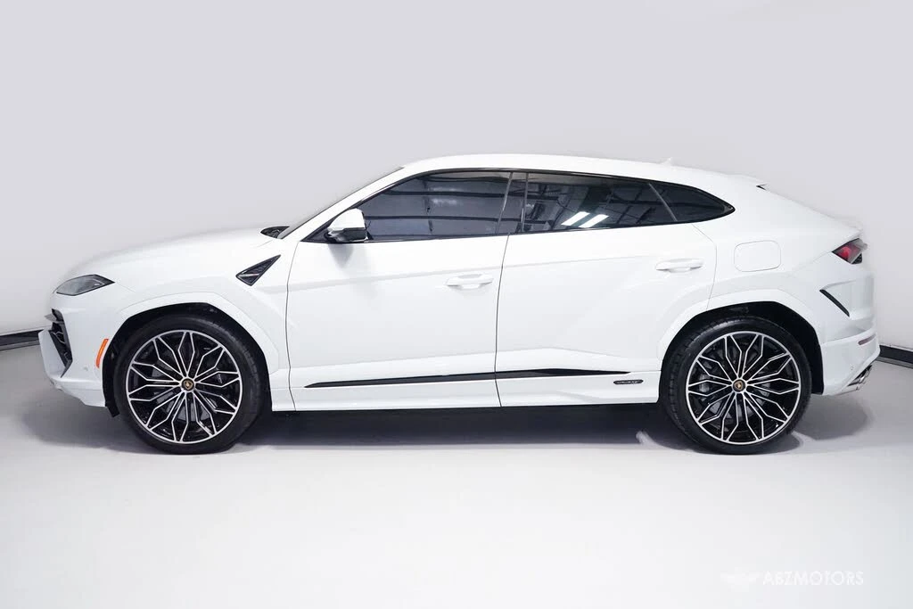 2025 Lamborghini Urus SE - Image 5 of 31