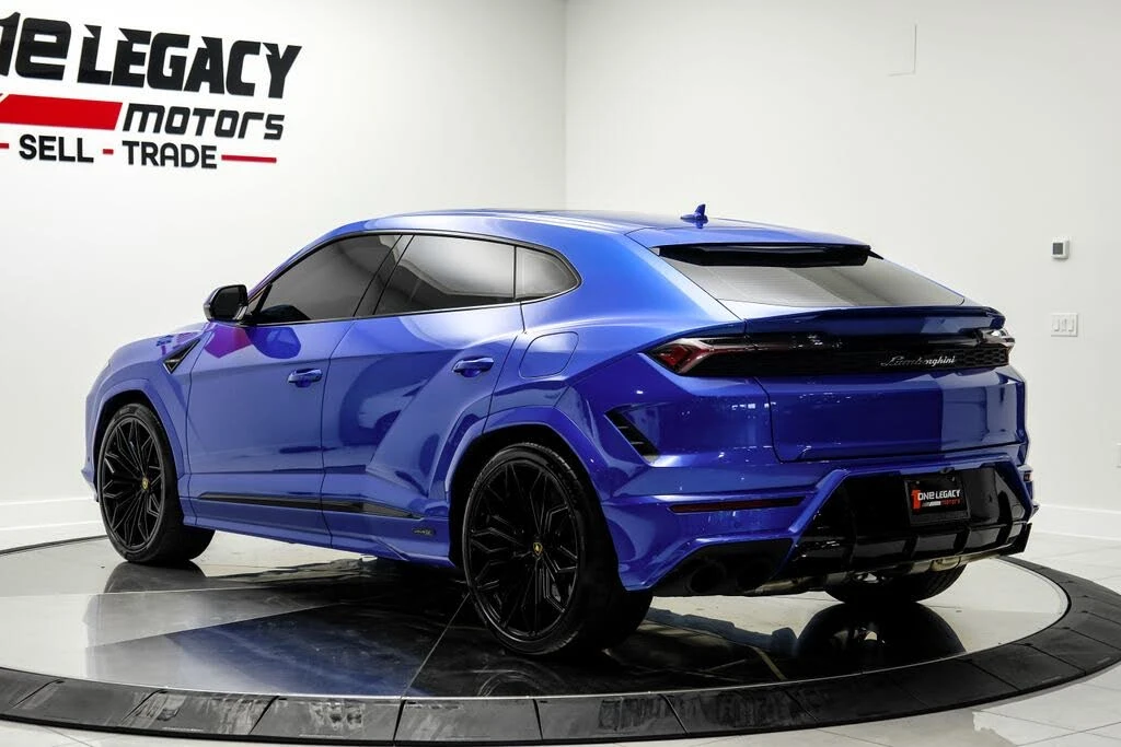 2025 Lamborghini Urus SE - Image 12 of 31
