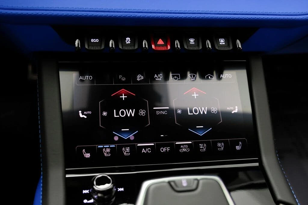 2025 Lamborghini Urus SE - Image 31 of 31