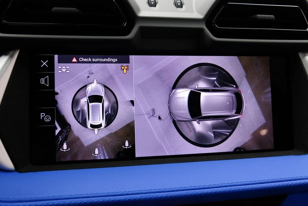 2025 Lamborghini Urus SE - Image 30 of 31