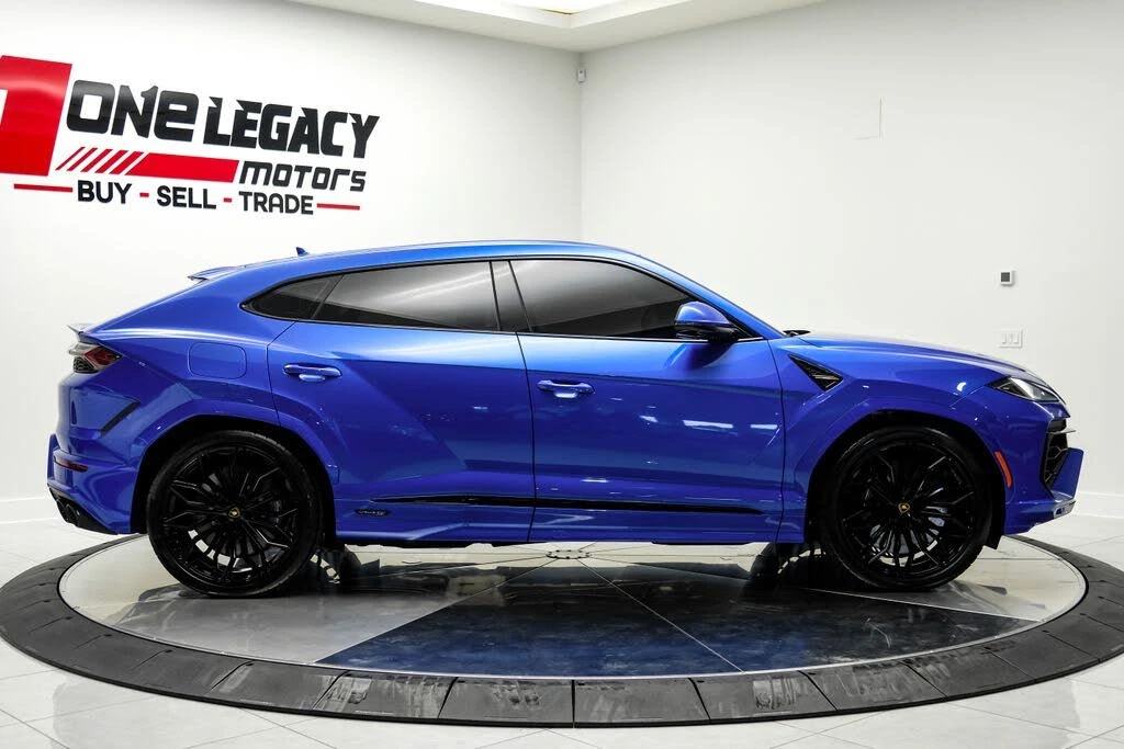 2025 Lamborghini Urus SE - Image 5 of 31