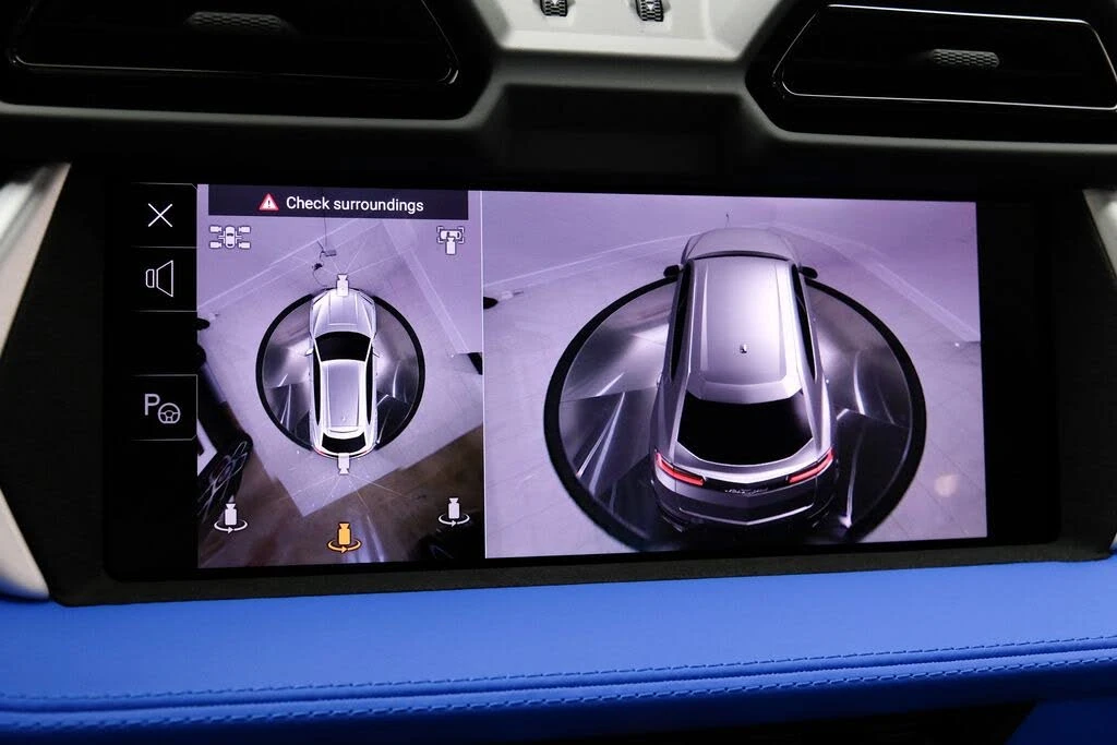 2025 Lamborghini Urus SE - Image 29 of 31