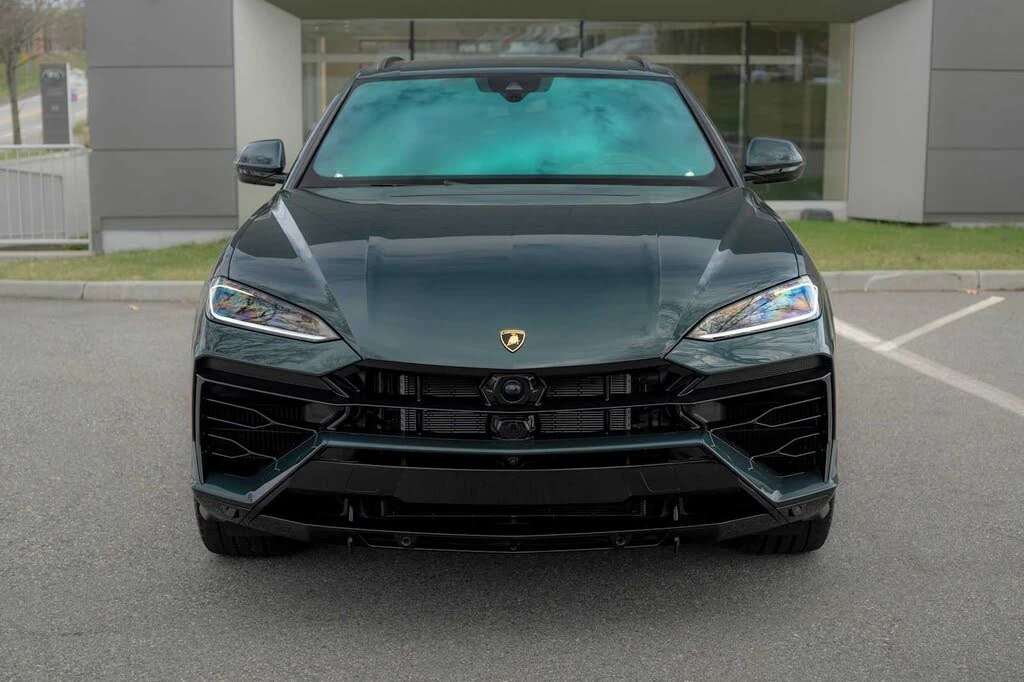 2025 Lamborghini Urus SE - Image 2 of 31