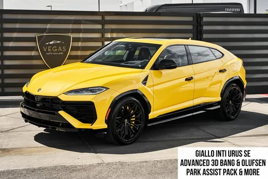 2025 Lamborghini Urus SE AWD