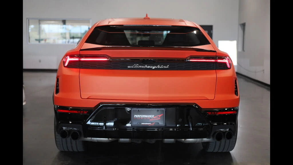 2025 Lamborghini Urus SE - Image 5 of 31