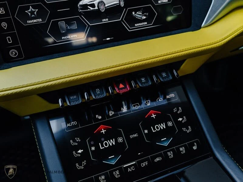 2025 Lamborghini Urus SE - Image 11 of 24