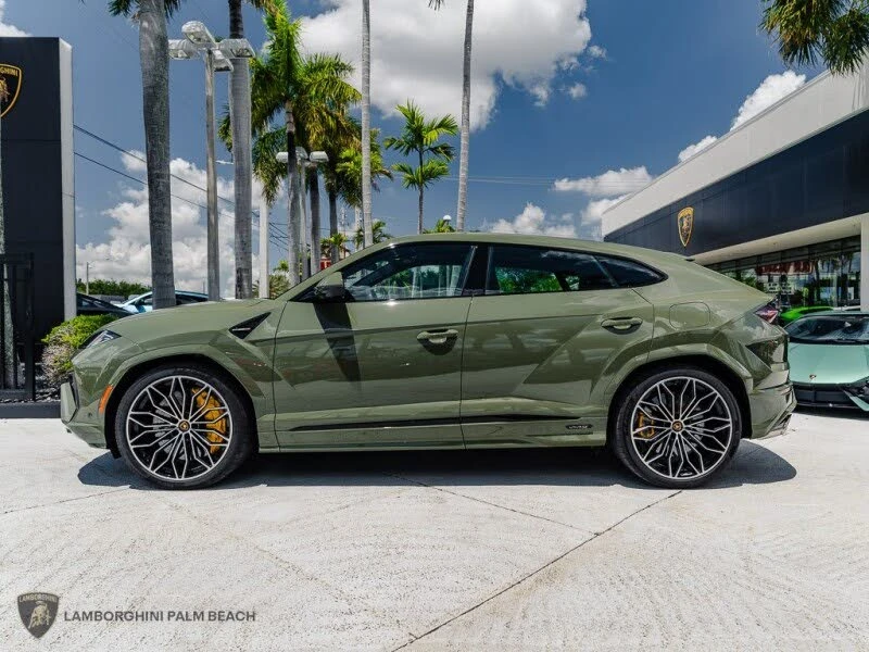 2025 Lamborghini Urus SE - Image 2 of 24