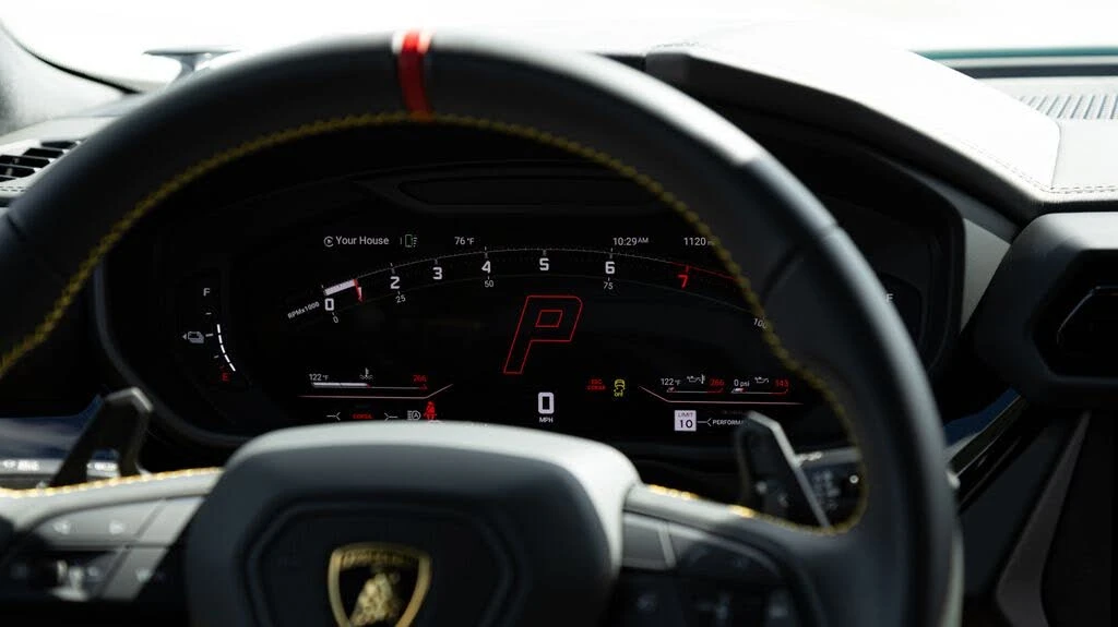 2025 Lamborghini Urus SE - Image 19 of 27