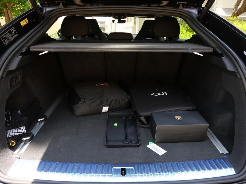 2025 Lamborghini Urus SE - Image 24 of 27