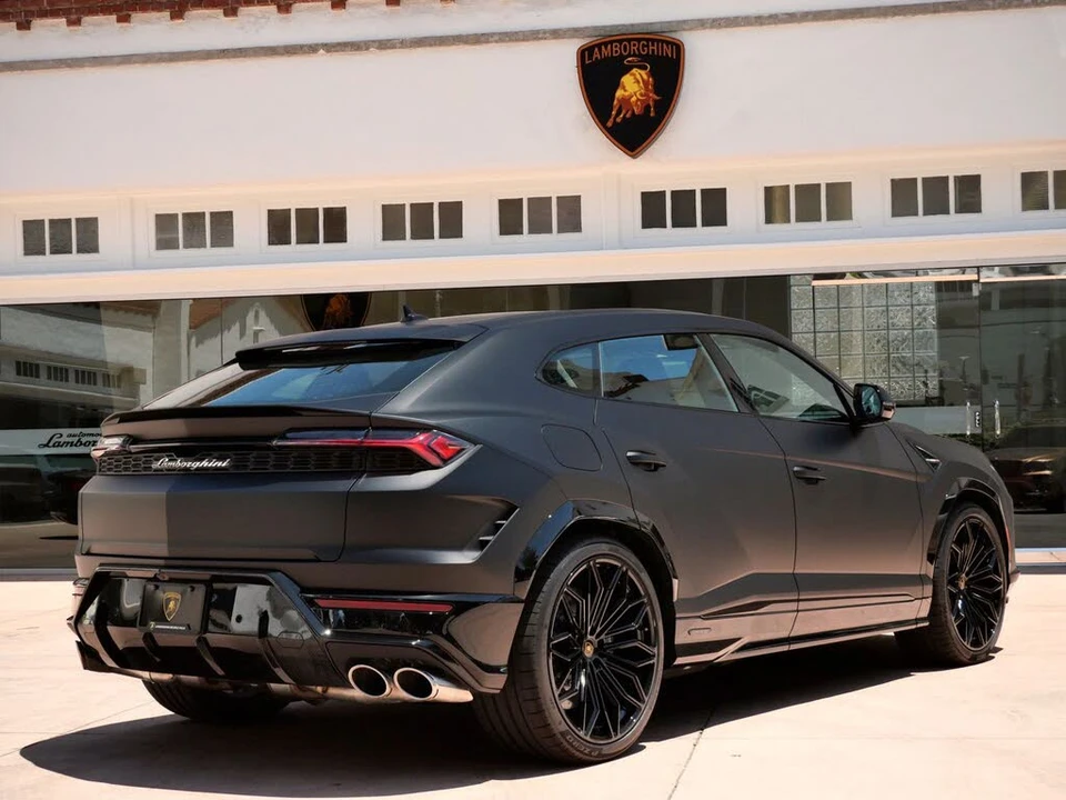 2025 Lamborghini Urus SE - Image 3 of 27