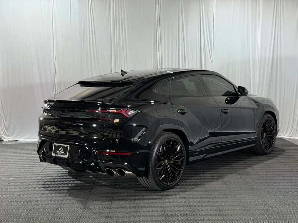 2025 Lamborghini Urus SE - Image 5 of 31