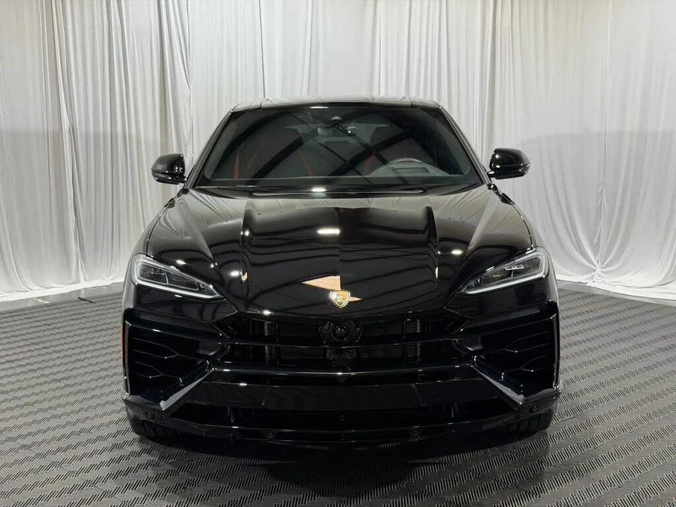 2025 Lamborghini Urus SE - Image 3 of 31