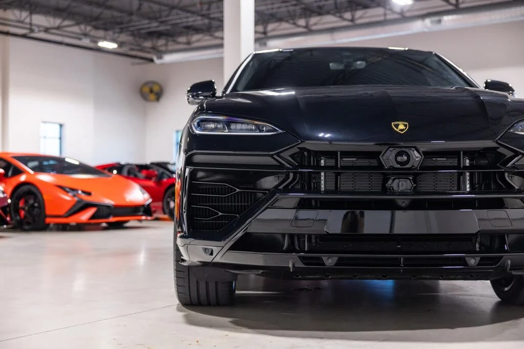 2025 Lamborghini Urus SE - Image 20 of 31