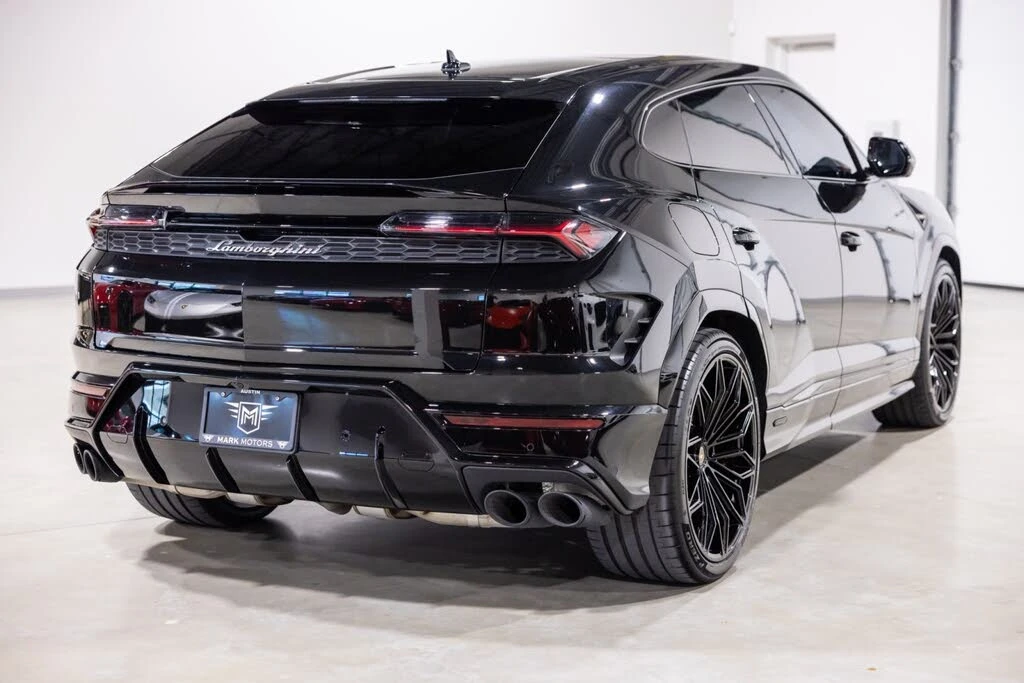 2025 Lamborghini Urus SE - Image 9 of 31