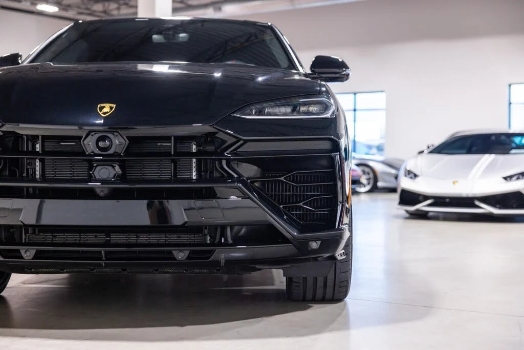 2025 Lamborghini Urus SE - Image 19 of 31